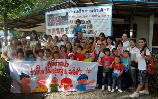 Ban Dek Dee Go to Chiang Mai Zoo