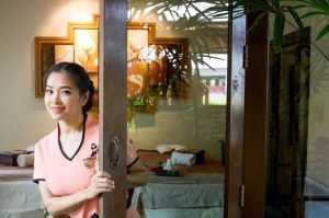 kiyora spa therapist in chiang mai, skilled and professional