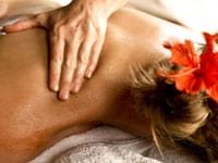 Aromatherapy Hot Oil Massage
